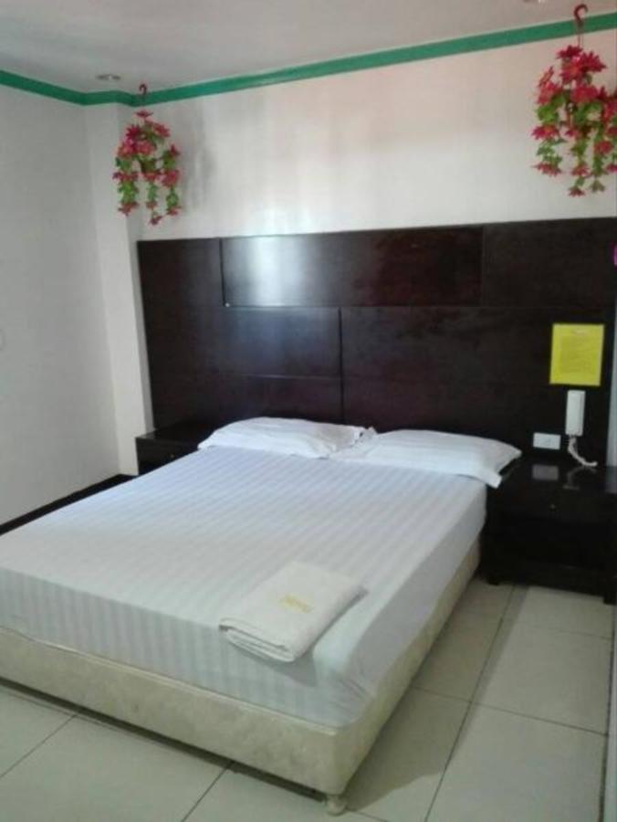Asia Novo Boutique Hotel - Kalibo Kültér fotó
